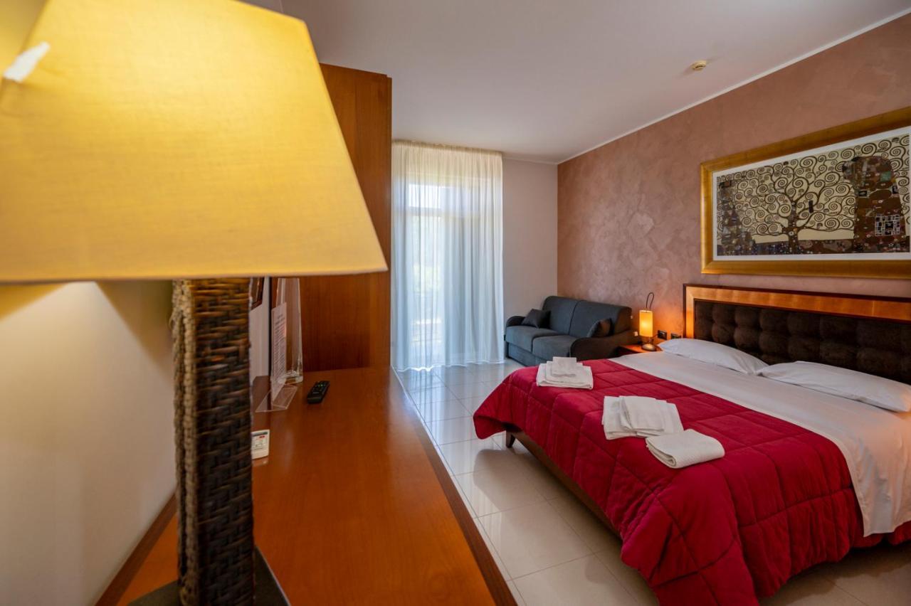 Villa Floyd Charming Rooms B&B Pachino Exterior foto