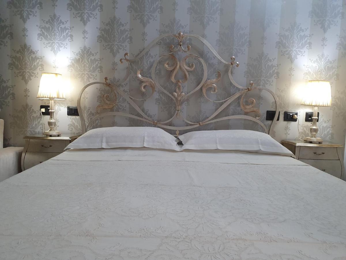 Villa Floyd Charming Rooms B&B Pachino Exterior foto